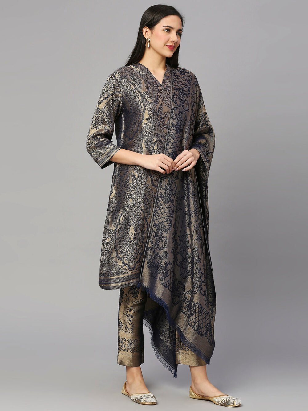Brocade Pink Leaf Motif Design Kurta - Image 10